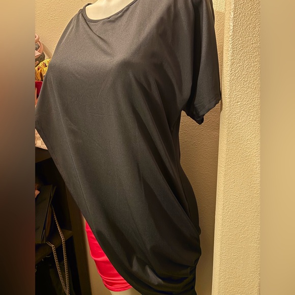 NWOT Black and Red Asymmetrical Stretch Dress - Picture 3 of 4